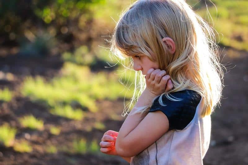 child, fell down, accident