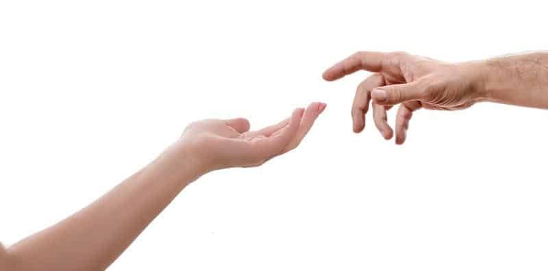 How Introverts Can Overcome Shyness and Start Conversations Confidently: 3 Fundamental Principles