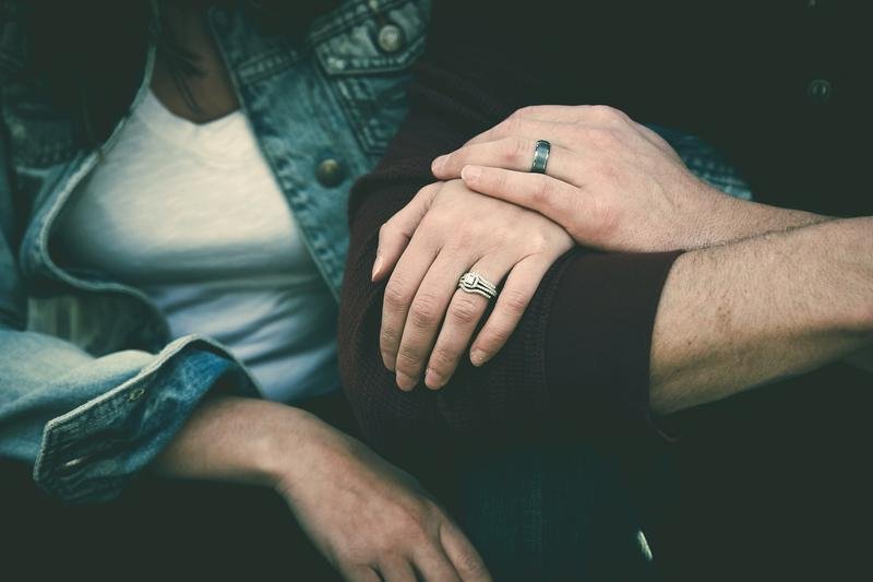 5 Essential Ways Busy Couples Can Choose Exciting Date Night Movies