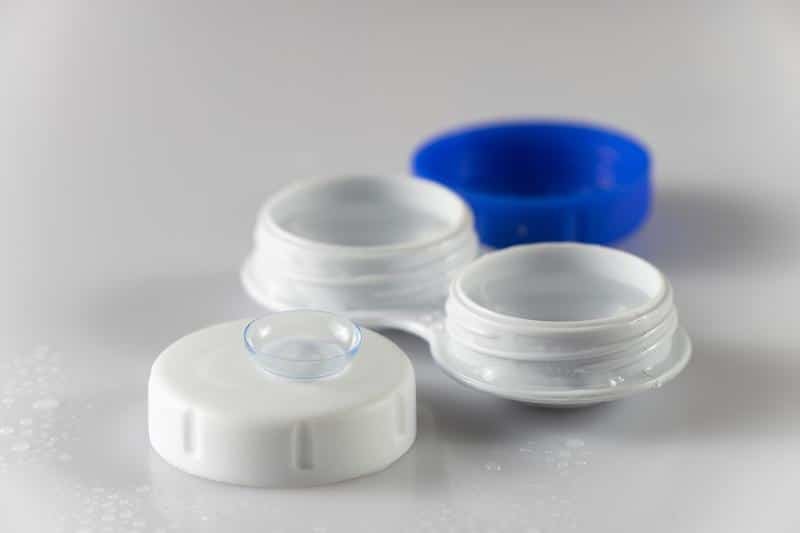 contact lenses, contact lenses container, eyes
