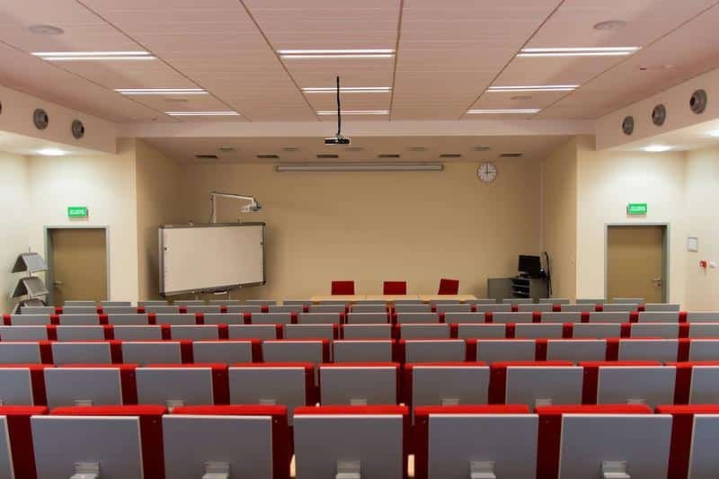 room, lecture hall, assembly hall
