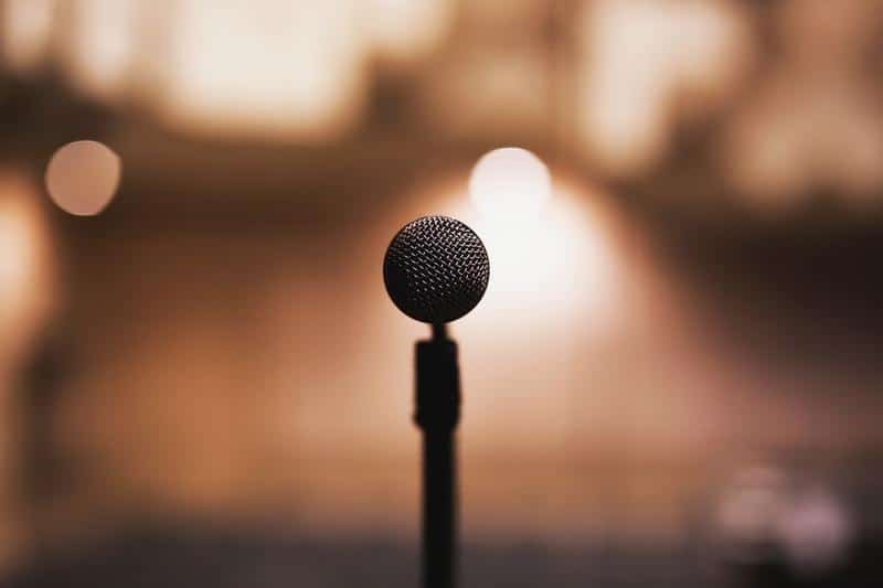 How to Improve Singing Technique: 4 Essential Strategies for Aspiring Vocalists