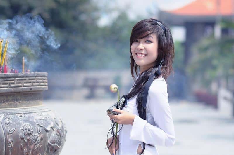 How to Maintain Self-Esteem While Dating: 4 Powerful Steps for Young Professionals