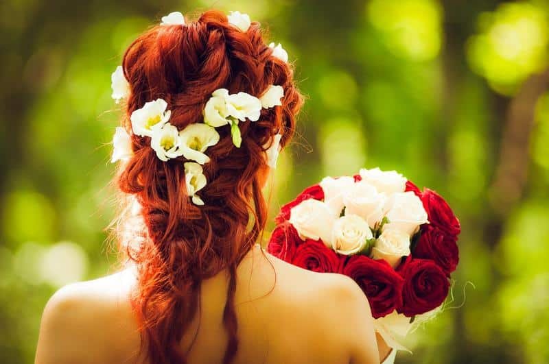 bride, beautiful flowers, wedding