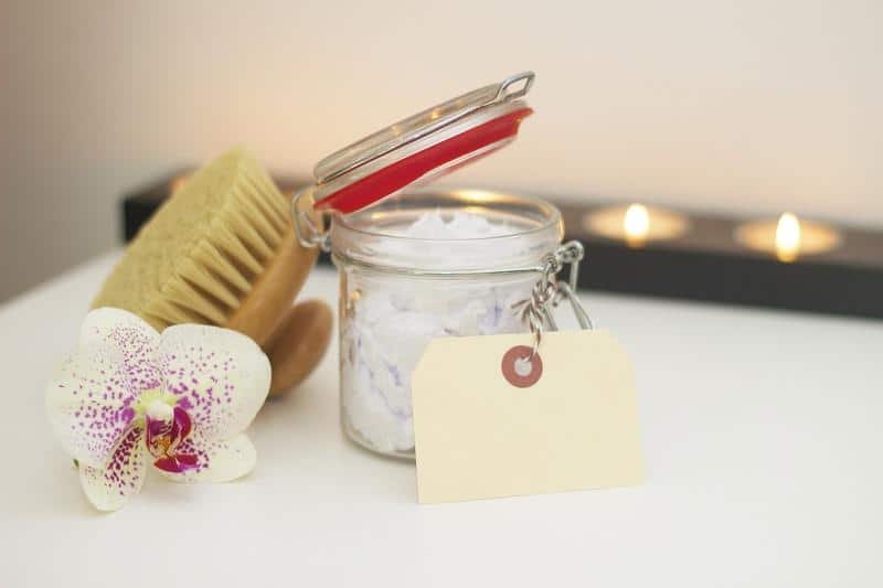 body, cream, beautiful flowers