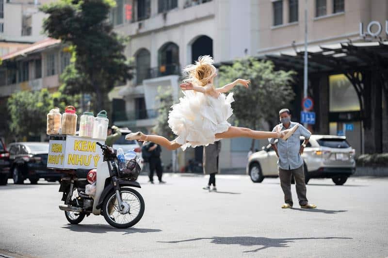 woman, ballerina, swan